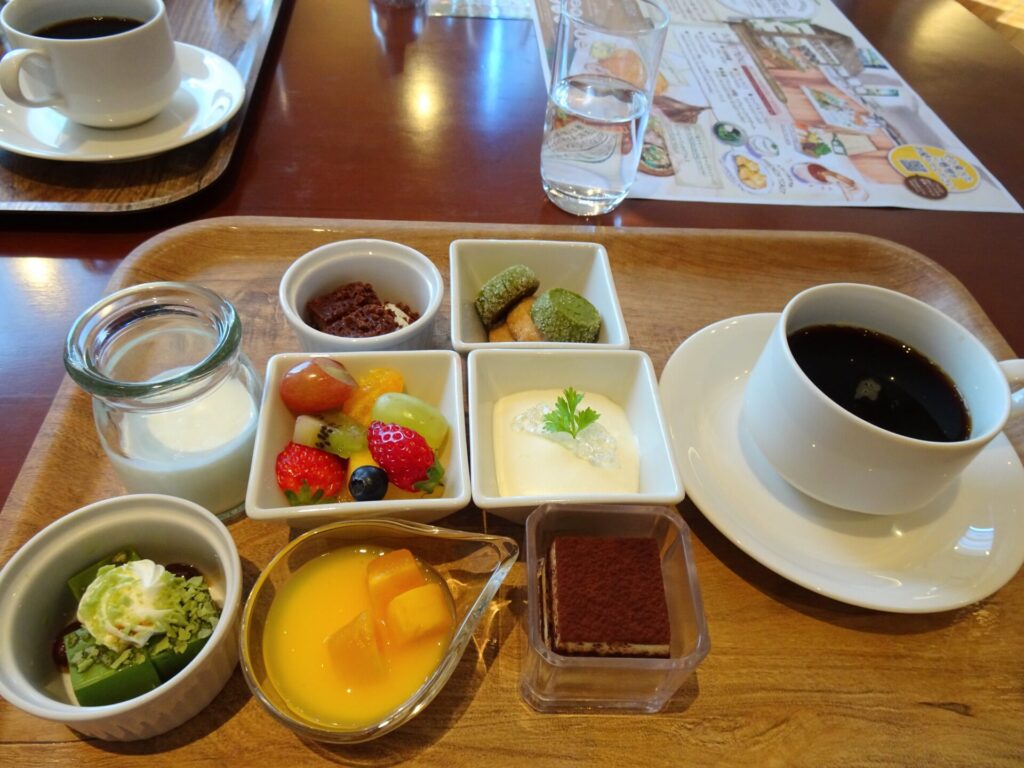 プレミアホテル 中島公園 札幌、５階ビストロ「ラ・プロヴァンス」、朝食ブッフェ