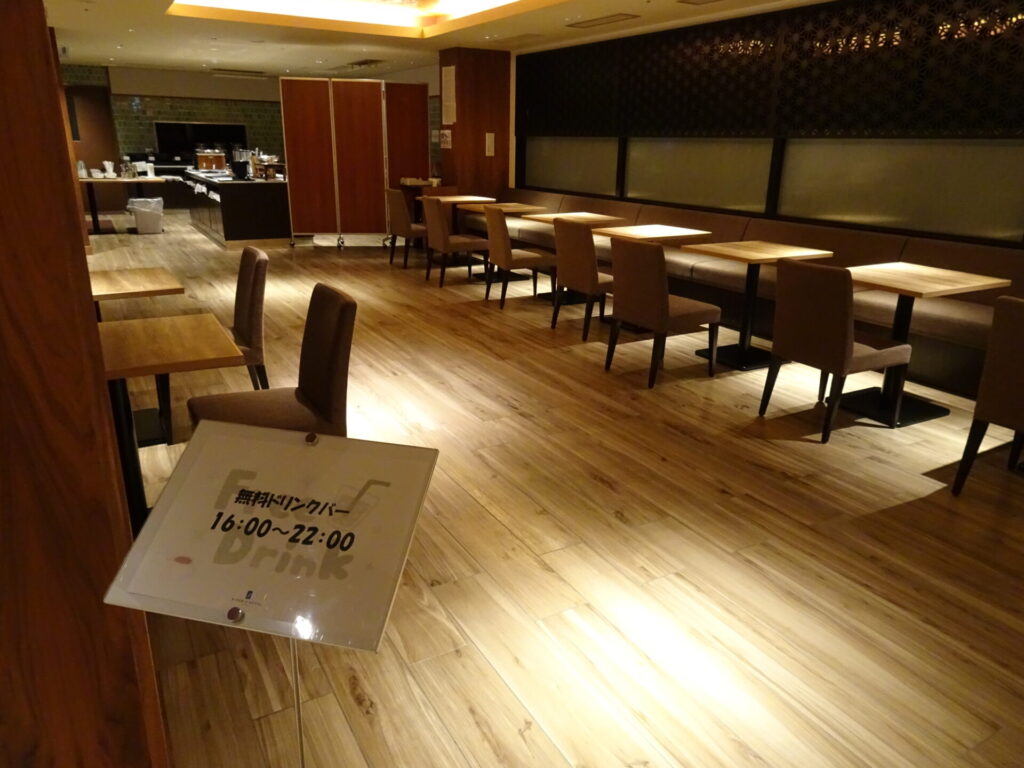 エスペリアホテル京都、S-PERIA HOTEL KYOTO、１階レストラン、フリードリンク、朝食会場