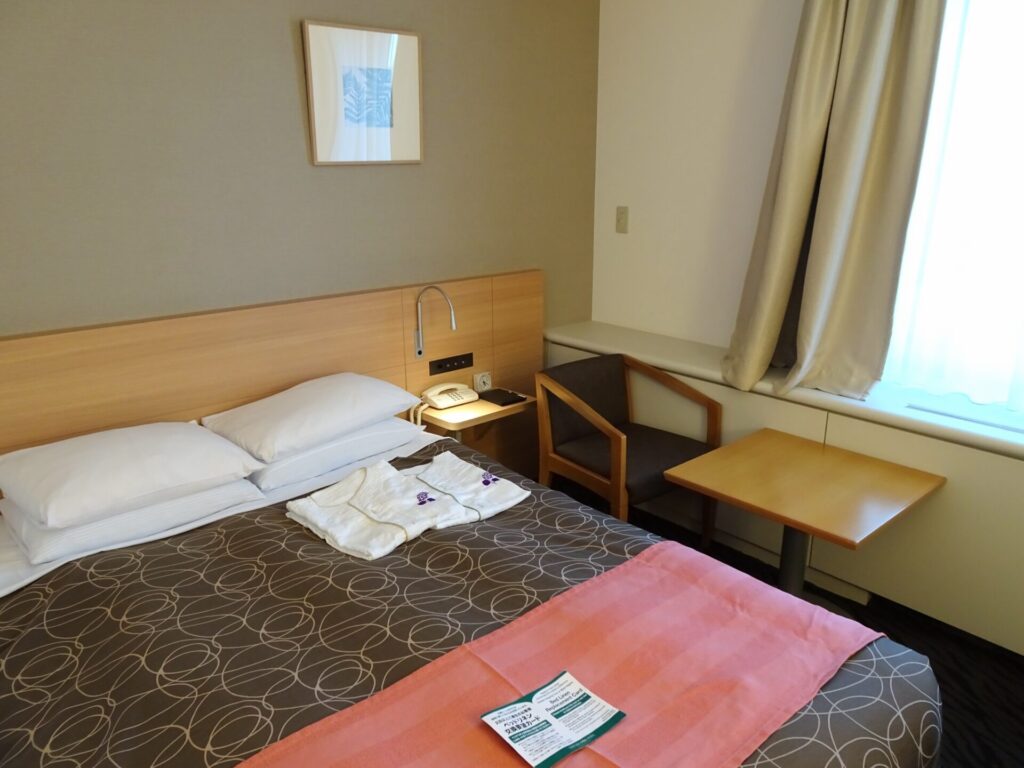 札幌パークホテル、SAPPORO PARK HOTEL、コンフォートセミダブルルーム、客室内設備＆アメニティ