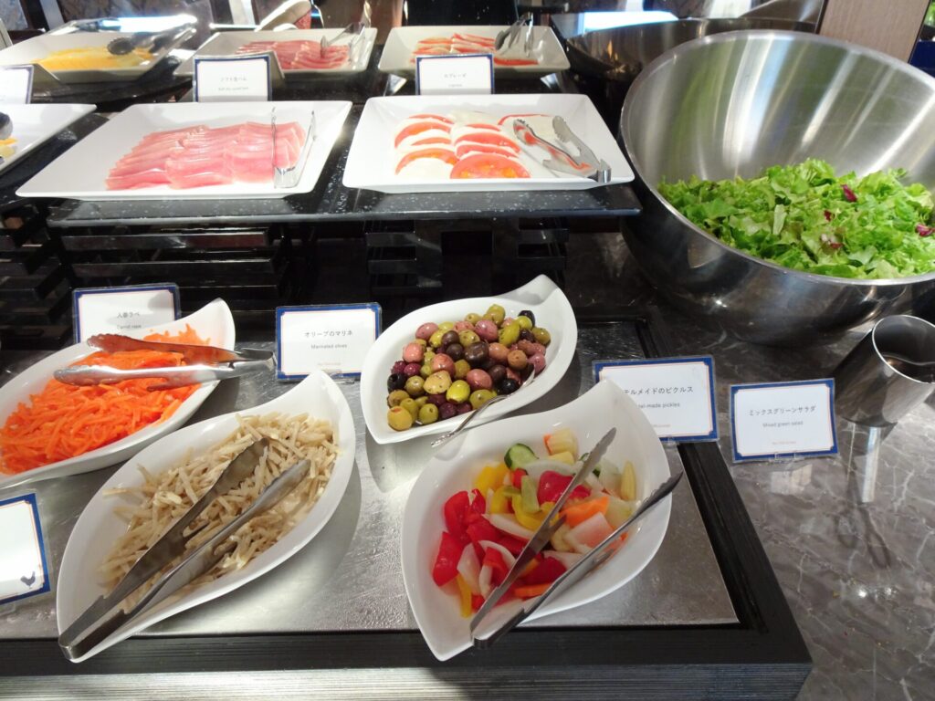 横浜ベイホテル東急、THE YOKOHAMA BAY HOTEL TOKYU、ベイクラブフロア、25階ベイクラブラウンジ、ラウンジ朝食、フードコーナー