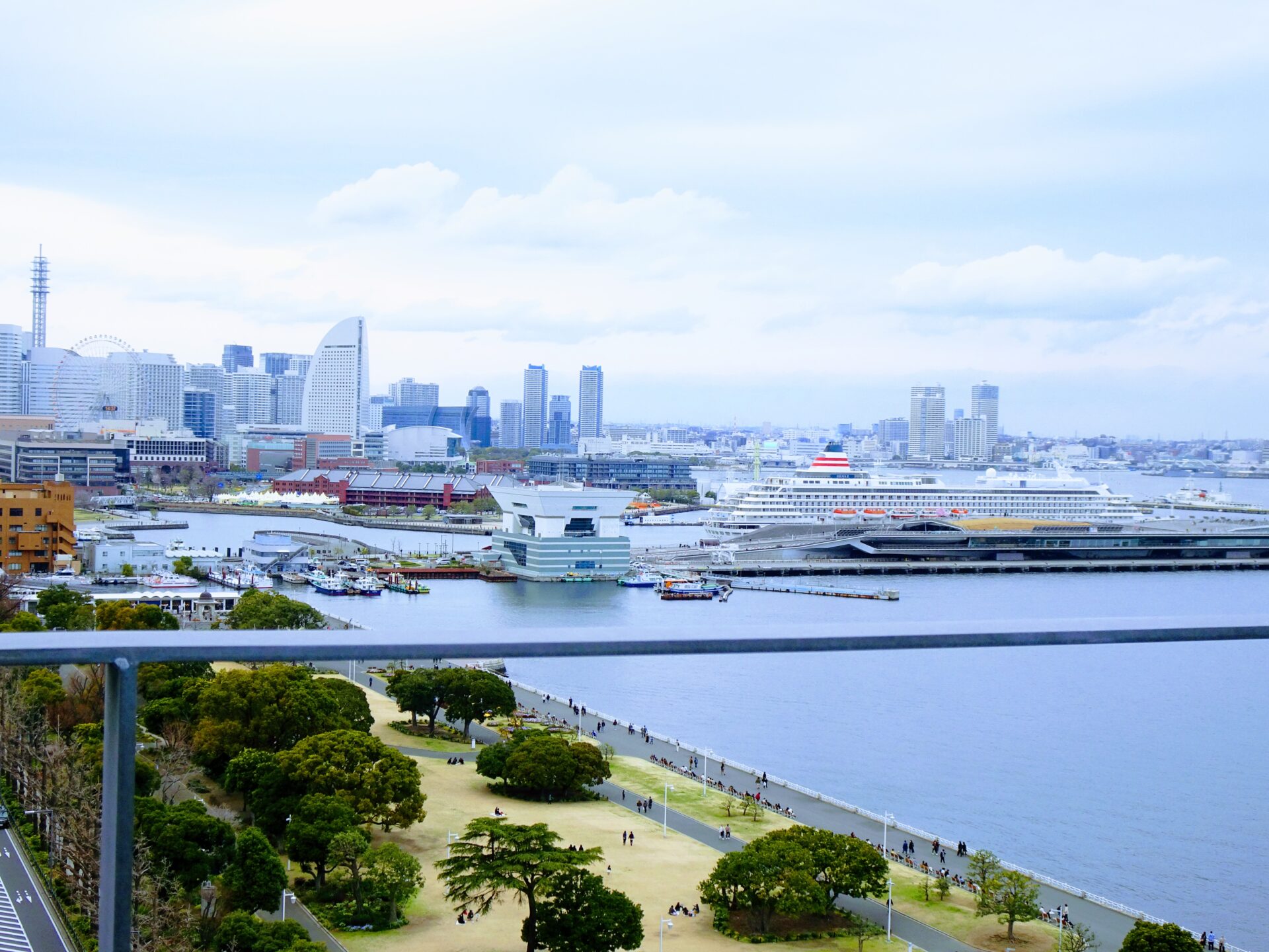 ザ・ゲートホテル横浜 by HULIC、THE GATE HOTEL横浜 by HULIC、R階「Rooftop Terrace」