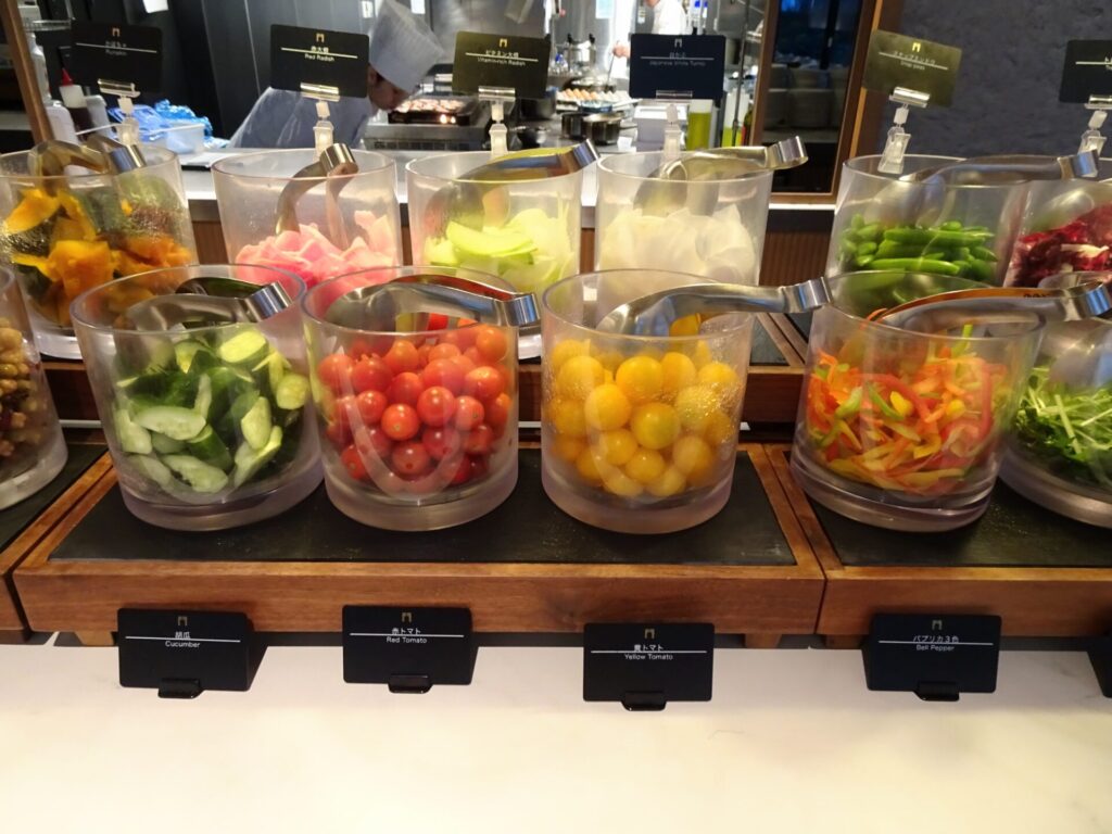 ザ・ゲートホテル横浜 by HULIC、THE GATE HOTEL横浜 by HULIC、1階「Anchor Grill Yokohama」朝食、神奈川県産野菜